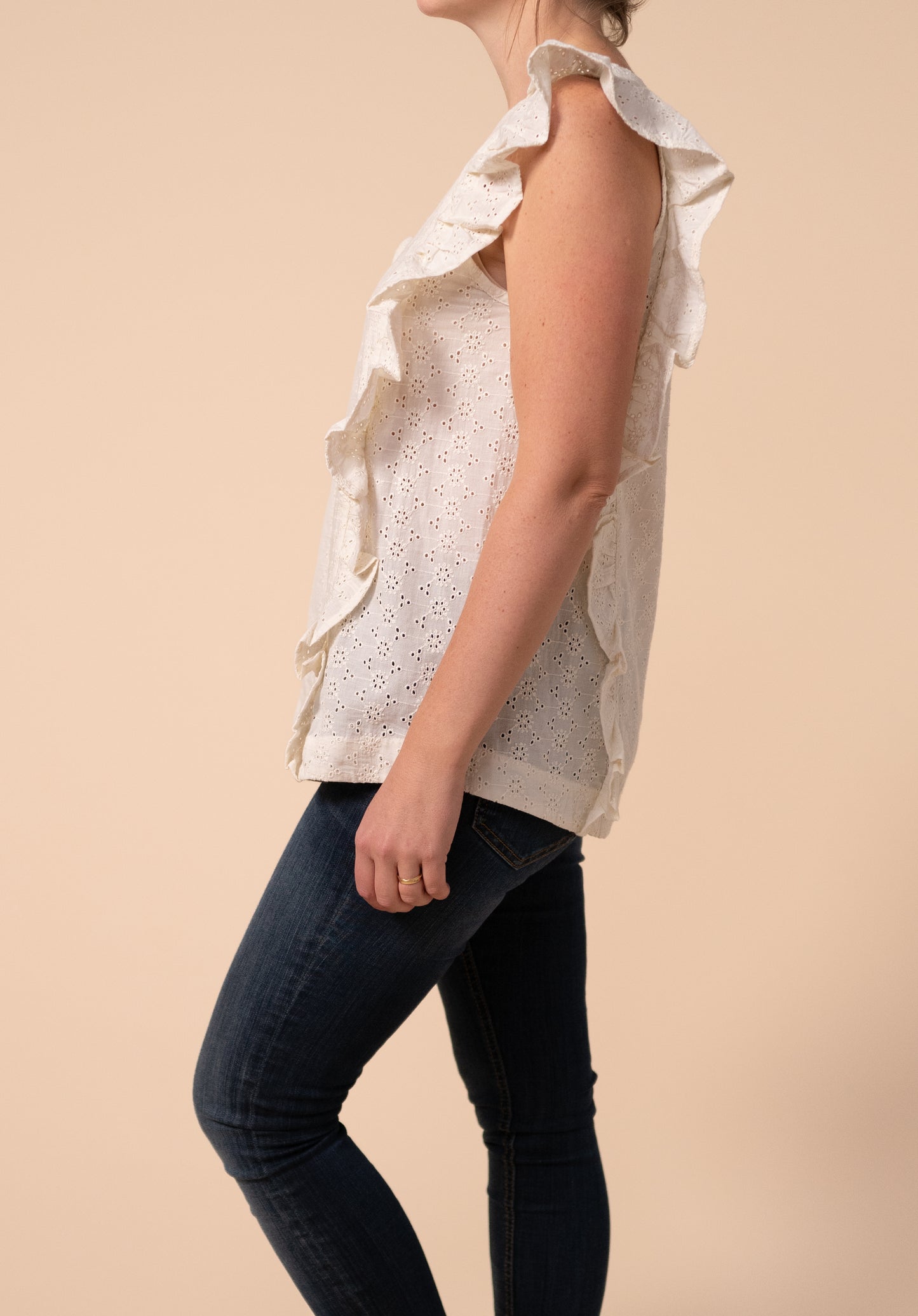 Sleeveless Frill Nursing Blouse